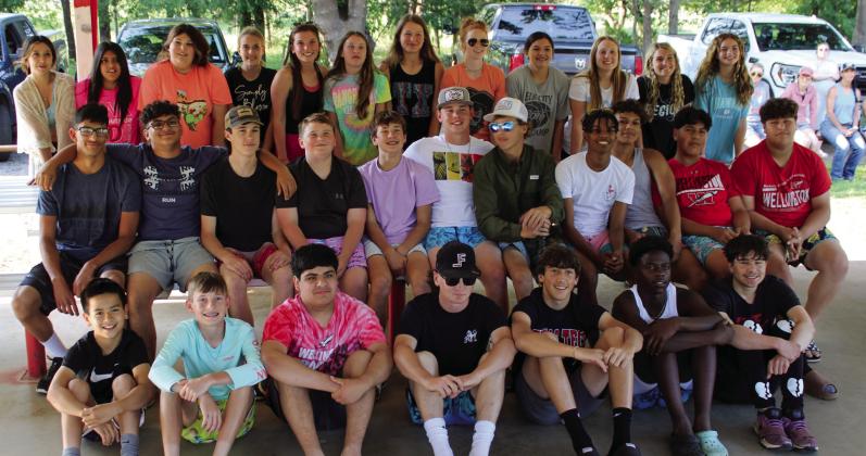 Eighth-grade graduates make Pioneer Park excursion