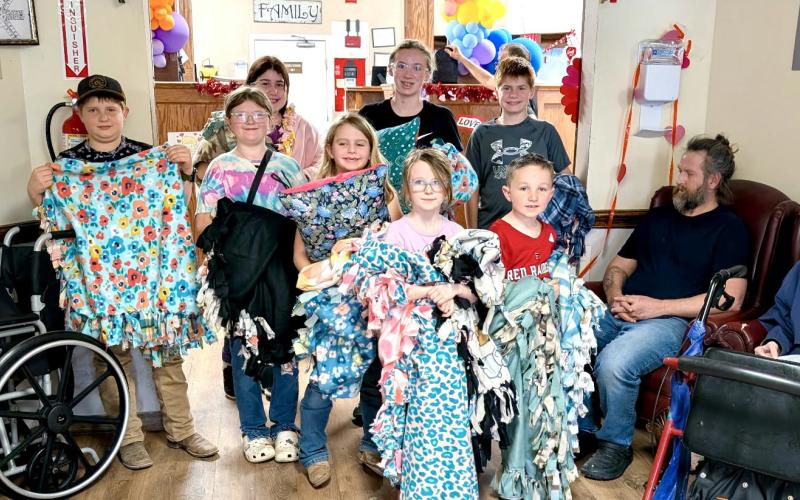 Childress County 4-Hers craft blankets, pillows for local nursing home residents