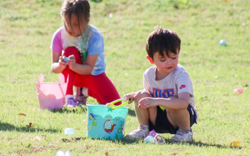 Dozens of children turnout for the annual Childress County 4-H Community-wide Easter Egg Hunt Thursday, April 2 at Fair Park, hunting eggs and meeting a very special guest, the Easter Bunny. The Red River Sun/Elizabeth Tanner