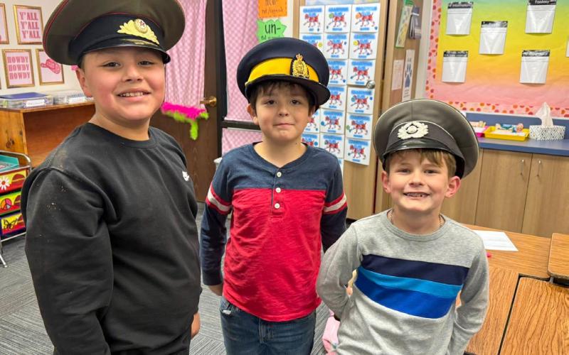 Childress Elementary School puts on their thinking caps