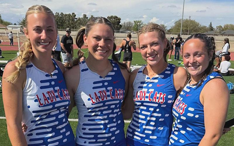 4x400M Relay Team