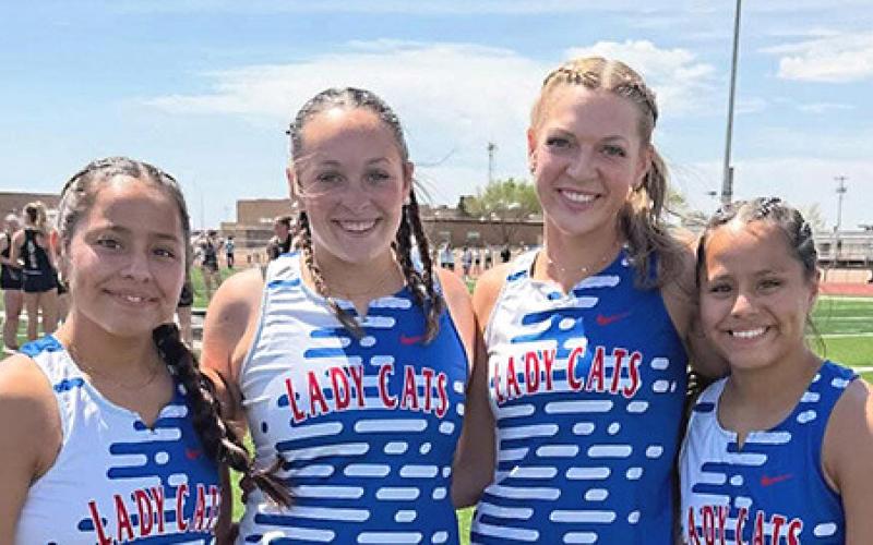 4x100M Relay Team
