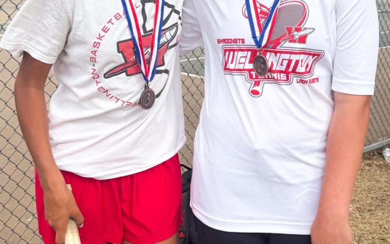 Seveyah Pena, left, and Rachel Strickland, thirdplace girls’ doubles.