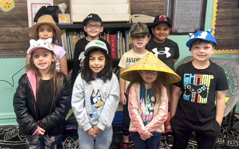 Austin Elementary School celebrates Dr. Suess Week