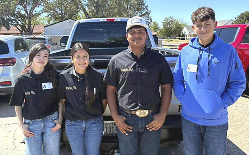 Memphis FFA Cotton Judging Team in Area competition at Slaton.