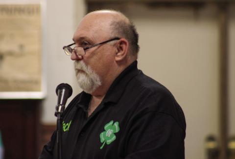Memphis Chamber of Commerce President Jack Fullbright welcomes 103rd Annual St. Patrick’s Day Memphis Chamber of Commerce Banquet attendees Friday, March 17 at the Memphis Community Center. The Red River Sun/Elizabeth Tanner