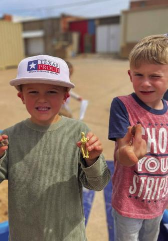 Fossil finds: Childress County Heritage Museum hosts Archaeological Dig