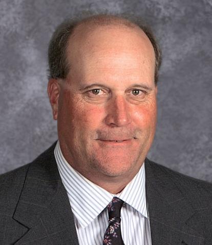 Wellington Independent School District Superintendent Kurt Ashmore receives 2025 Region 16 Superintendent of the Year. 