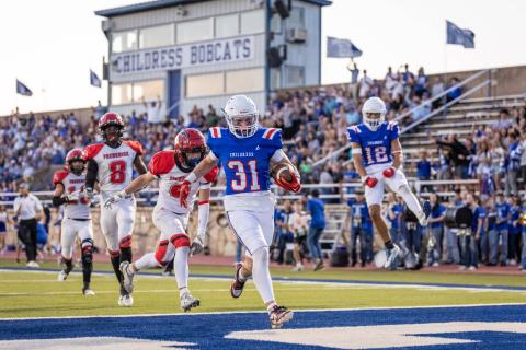 Childress’ Crewz Keys cruises in for a touchdown against the Frederick Bombers during the Bobcats homecoming victory Friday, Sept. 12 on Charlie Johnston Field at Fair Park Stadium in Childress. 