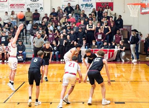 Skyrocket Jax Cantu (12) shoots a free throw in Wellington’s 67-52 victory Friday, Jan. 30 against the Clarendon Broncos in a captivating match. 