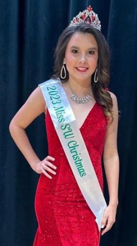 Wellington High School junior and 2023 Miss Wellington Mallory O’Rear takes the title of Miss SW Christmas Sunday, Dec. 10 in Altus, Okla. The day before, she placed as first runner up in the 2023 Christmas Queen pageant in Hollis, Okla. Courtesy Photo
