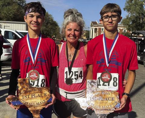 Memphis runners medal in Run, the Cops are Here! fundraiser