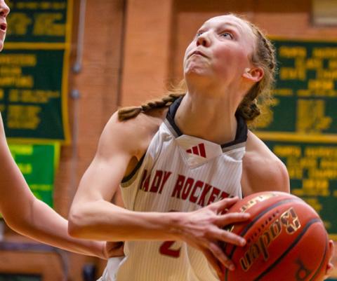 Lady Rockets close out season in regional final round