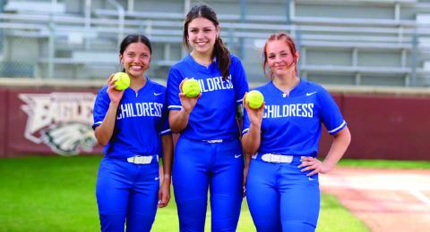 Lady Cats pick up additional wins over Idalou, Roosevelt