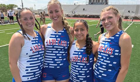 4x200M Relay Team