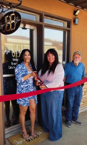 Jojo’s Beauté Bar makes its debut Saturday, June 8 as owner Johanna Garcia, with Collingsworth County Chamber representatives Rachae Barlow and Billy Wilkerson, create the symbolic ceremony in the presence of Garcia’s family and friends. Courtesy Photo