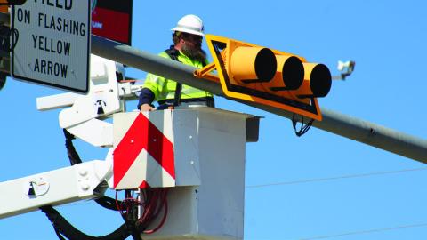 Childress traffic signals gain a new kind of glow — from reflectors