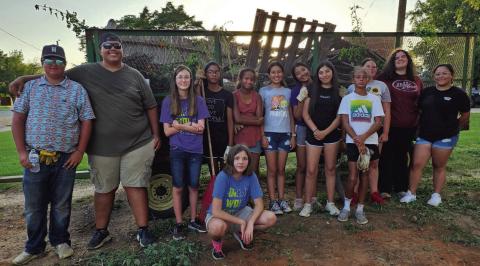 Wellington First Baptist youth perform service projects