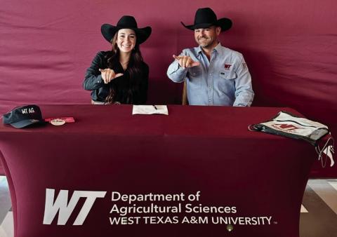 Tori Huddleston signs to WestTexas A&M RodeoTeam