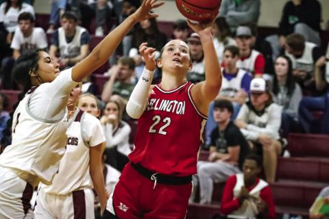 Lady Rockets take District 2-2A lead, rolling over No. 16 Clarendon