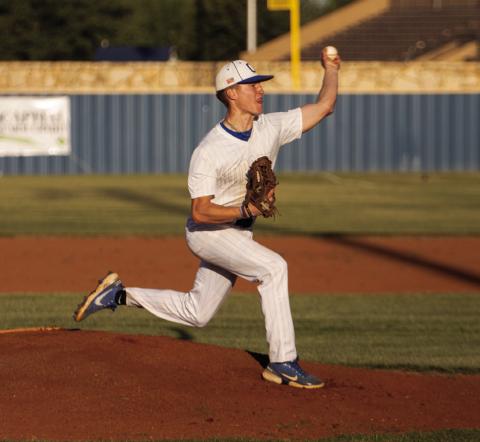 Late lead soars Bobcats past Abernathy