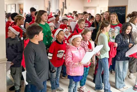 Collingsworth County youth,4-Hers spread Christmas cheer