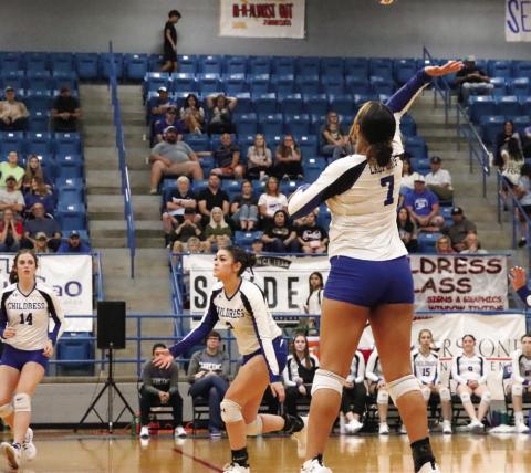 Lady Cats sweep Knox City