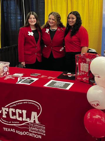 Childress FCCLA officers attend FCSTAT Conference