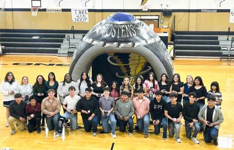 The Memphis High School Class of 2027 receives their senior rings from Jostens Tuesday, Feb. 17 during the annual Junior Ring Ceremony. Memphis ISD