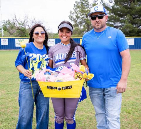 Lady Cats celebrate seniors