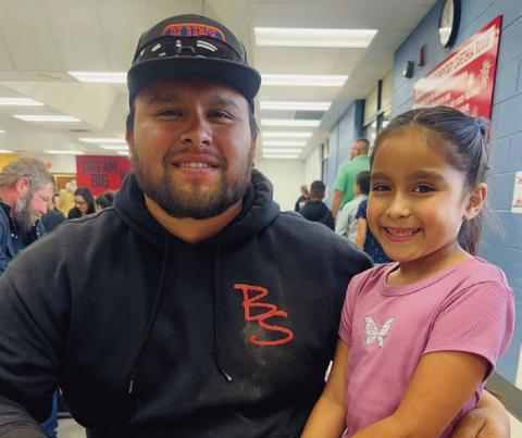 Wellington Elementary School family shares recent Thanksgiving meal