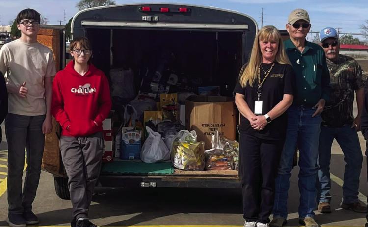 Memphis Middle School collects donations for wildfire victims