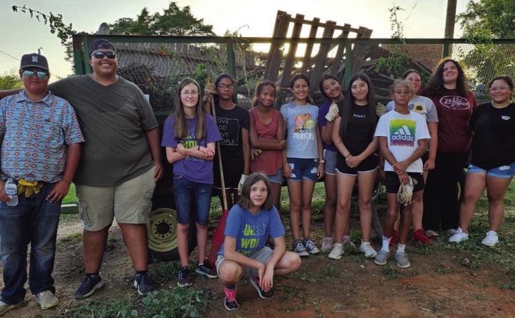 Wellington First Baptist youth perform service projects
